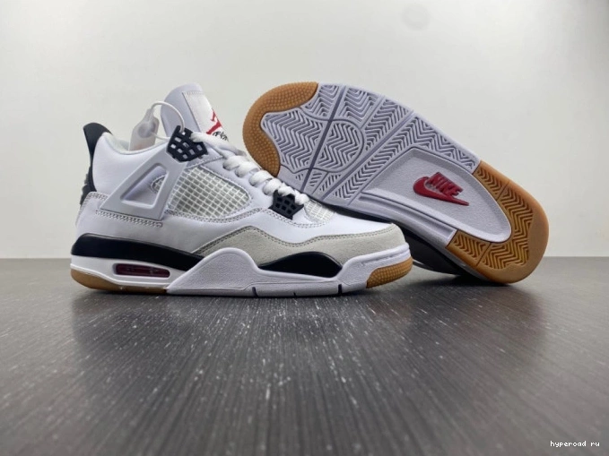 4 SB Jordan DR5415-100 x Nike Air 0902